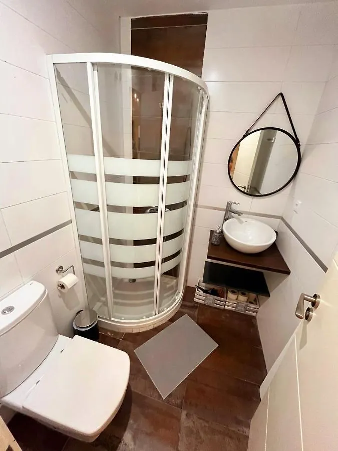 Marinac3 Precioso apartamento con patio en el centro histórico de Málaga 0*,